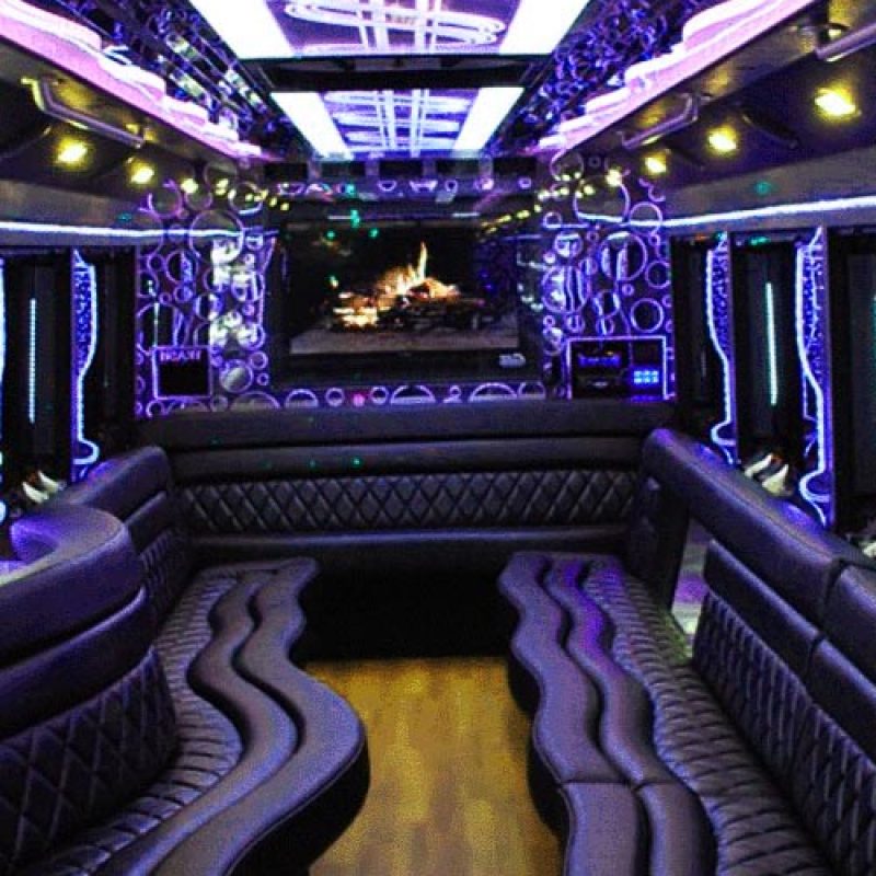 Sherwood Limo Company - Limos Edmonton is the best reputable company in Alberta, that provide the best reliable and secure limo rental service for Edmonton and surrounding areas, contact us-(780) 652-1381)