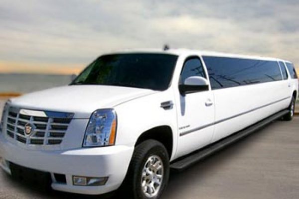 Sherwood Limo Company - Limos Edmonton is the best reputable company in Alberta, that provide the best reliable and secure limo rental service for Edmonton and surrounding areas, contact us-(780) 652-1381)